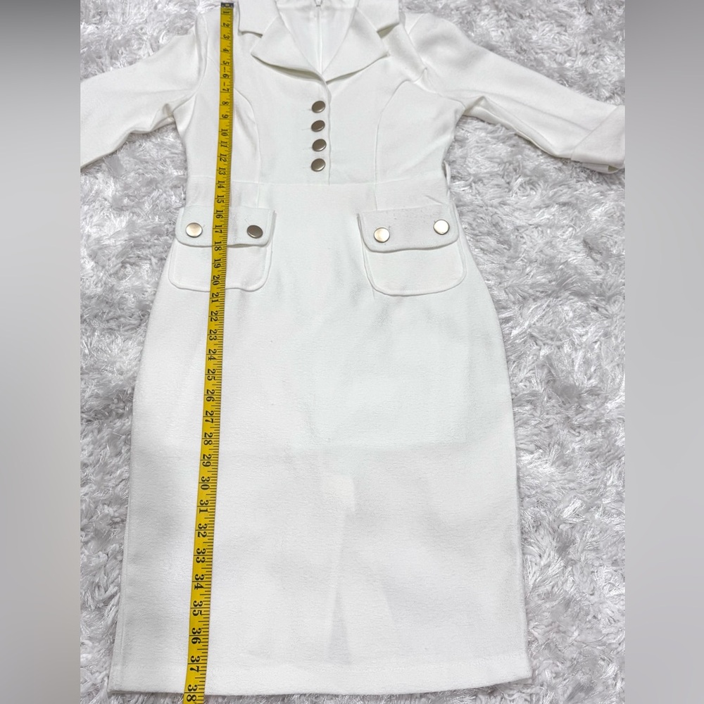 🆕🤍 Off-White Button-Down Dress - Picture 11 of 16